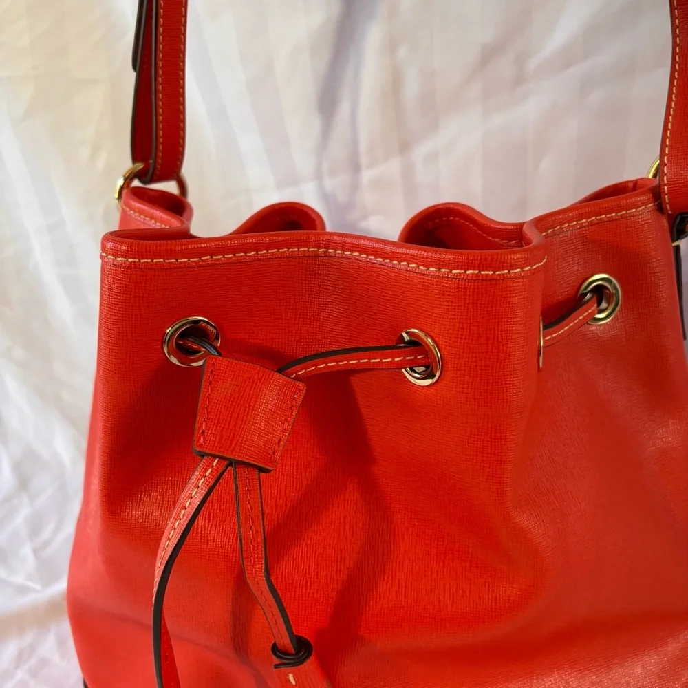 Dooney & Bourke Saffiano Kendall Crossbody Fall Tomato Bag Purse NEW - Picture 10 of 16